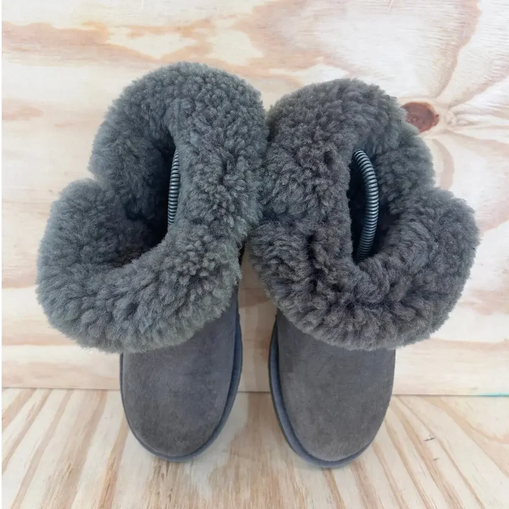 UGG Australia - Bailey Button Bling - Boots - Gray - Women's - 6 - S/N 3349